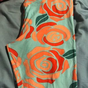 TC Disney roses floral LuLaRoe leggings Like New